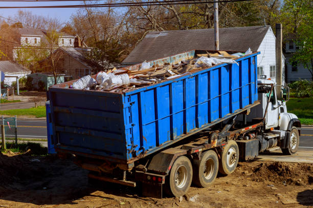 Best Yard Waste Removal  in Newark, TX